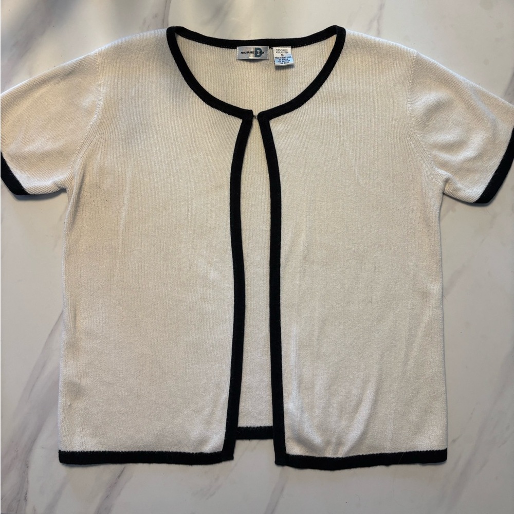 White short sleeve sweater